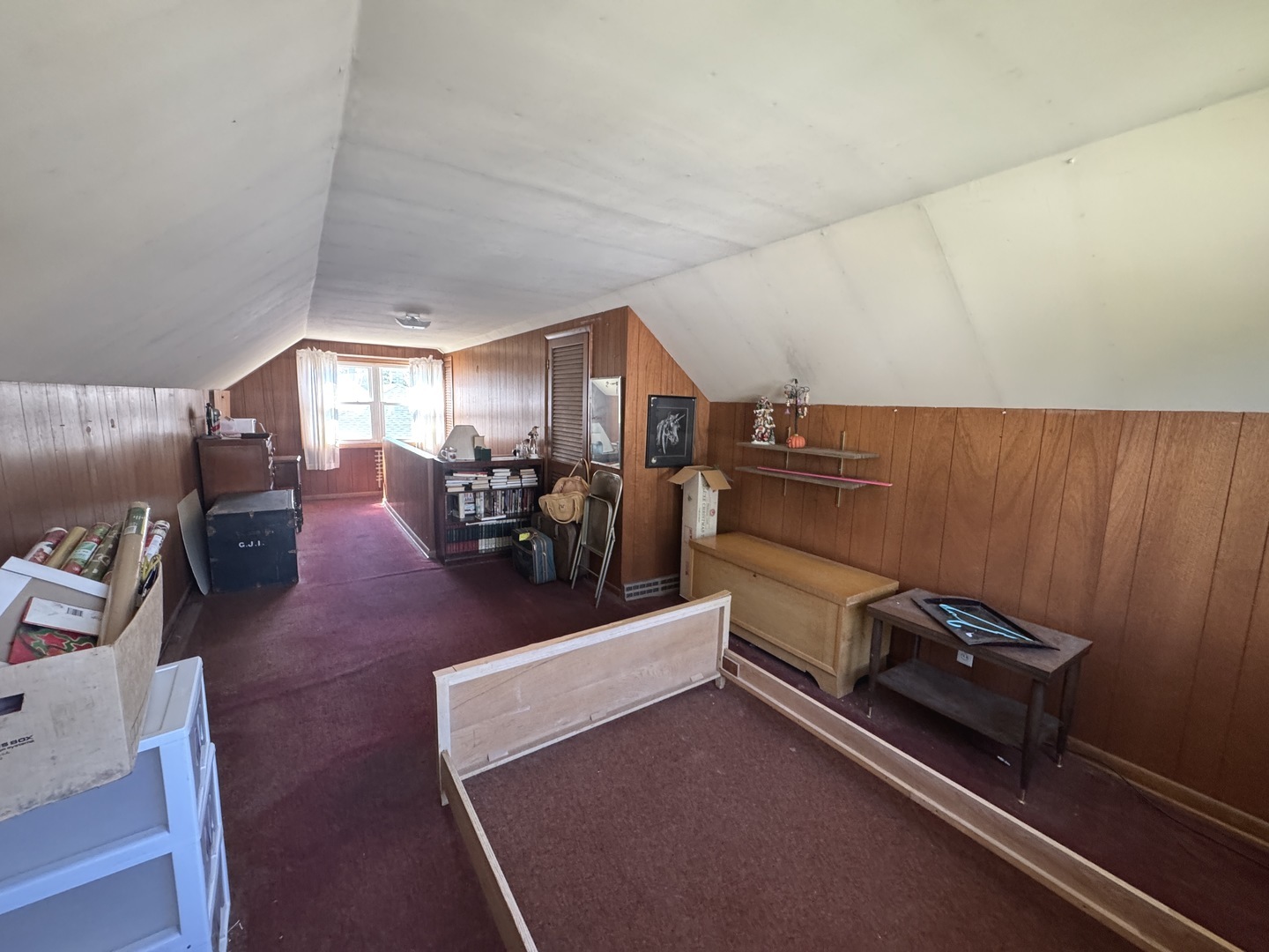 836 North 11th Street Rochelle, IL 61068 - Photo 10 of 11 a room with furniture