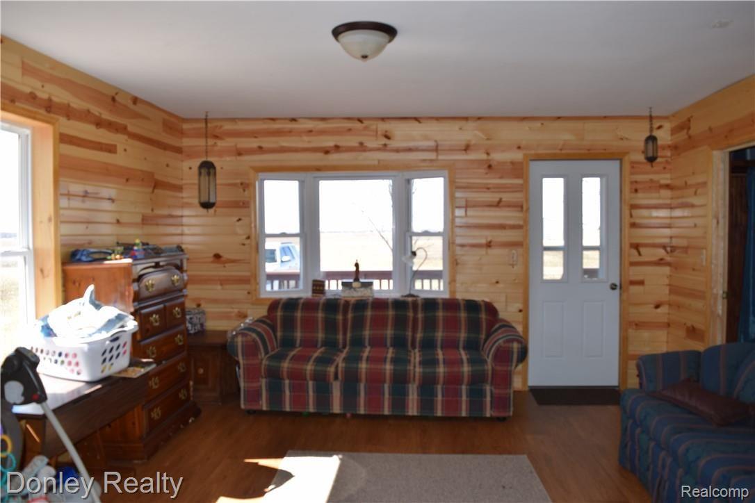 1774 Leslie Road Decker, MI 48426 - Photo 8 of 21 DSC_1494.JPG