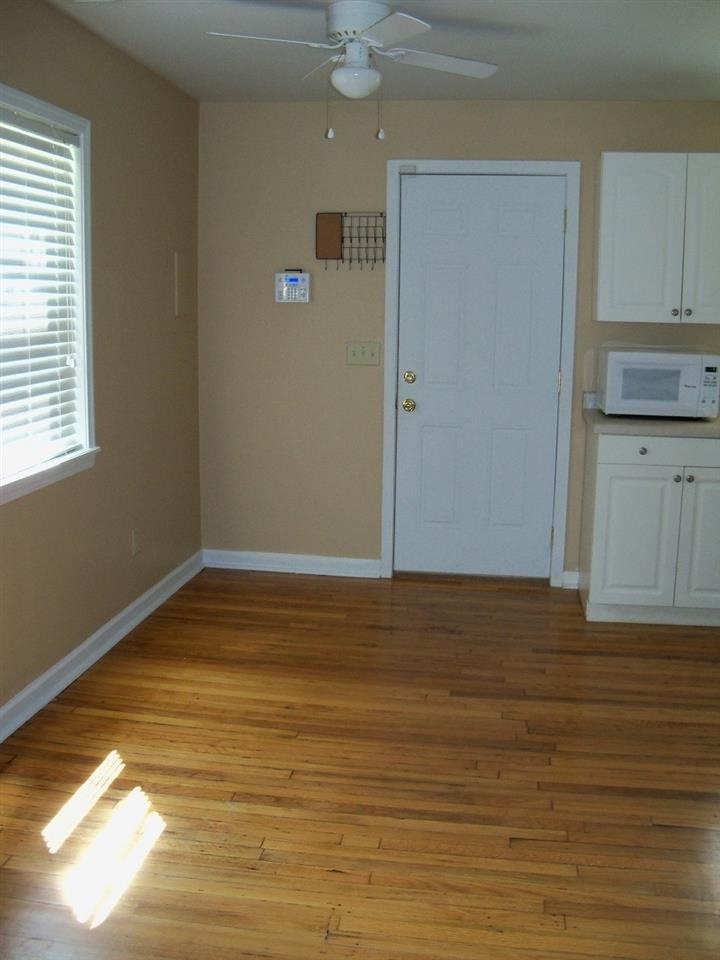 54585 Bittersweet Road Mishawaka, IN 46545 - Photo 8 of 25 Gallery Image 8