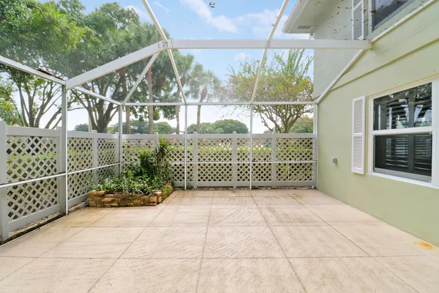 a view of a pathway of a house with a street