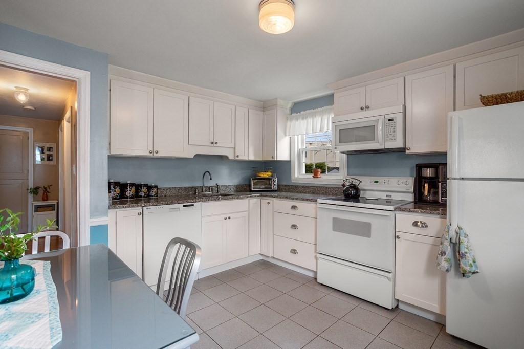 153 Gore Road Revere, MA 02151 - Photo 4 of 36 Gallery Image 4