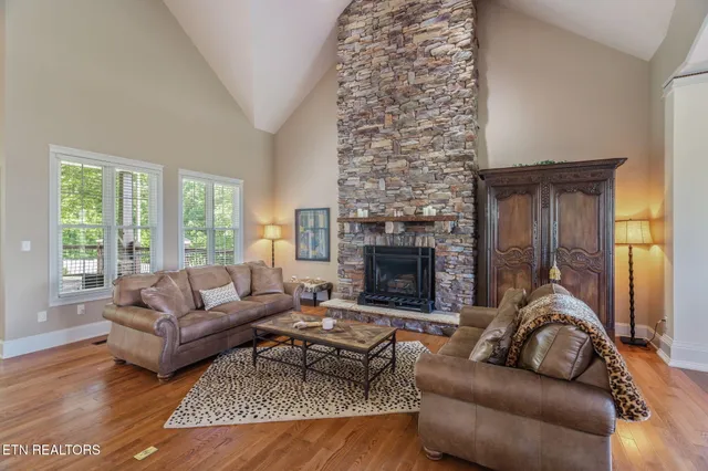 $1,047,000 | 205 Melea Lane, Kingston, TN 37763