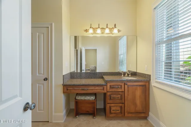 $1,047,000 | 205 Melea Lane, Kingston, TN 37763