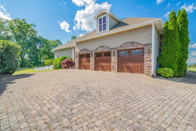 $1,047,000 | 205 Melea Lane, Kingston, TN 37763