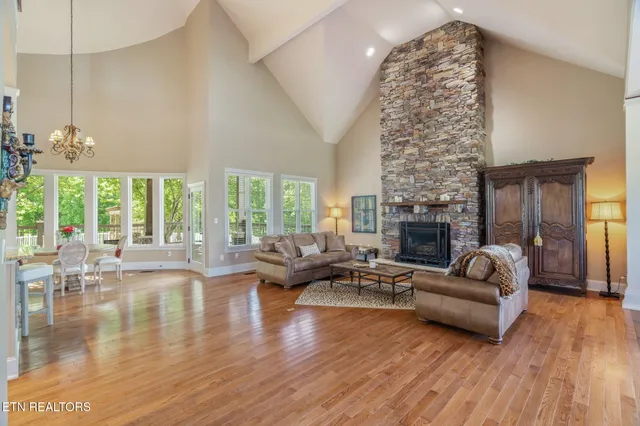 $1,047,000 | 205 Melea Lane, Kingston, TN 37763