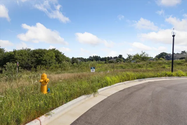 $115,000 | L69 Oakridge, Janesville, WI 53548