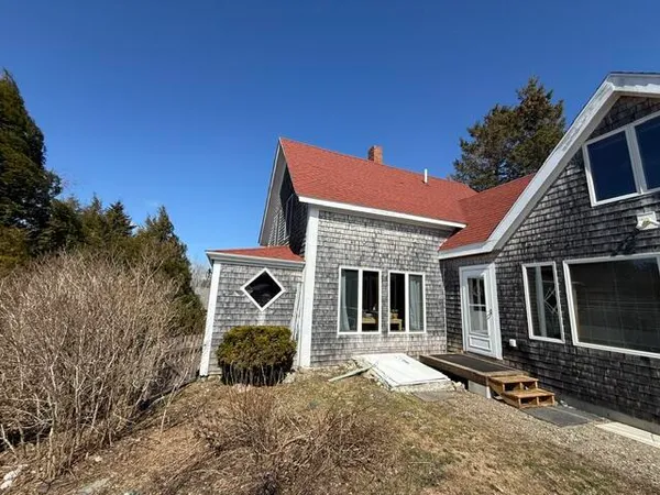 $285,900 | 12 Masonic Lane, Pembroke, ME 04666