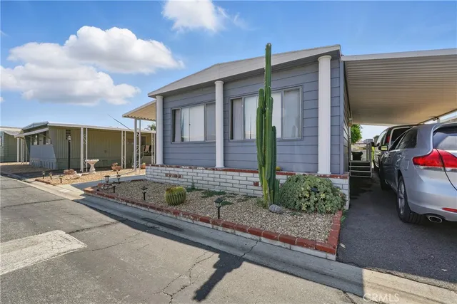 $79,900 | 2205 West Acacia Avenue, Unit 139, Hemet, CA 92545