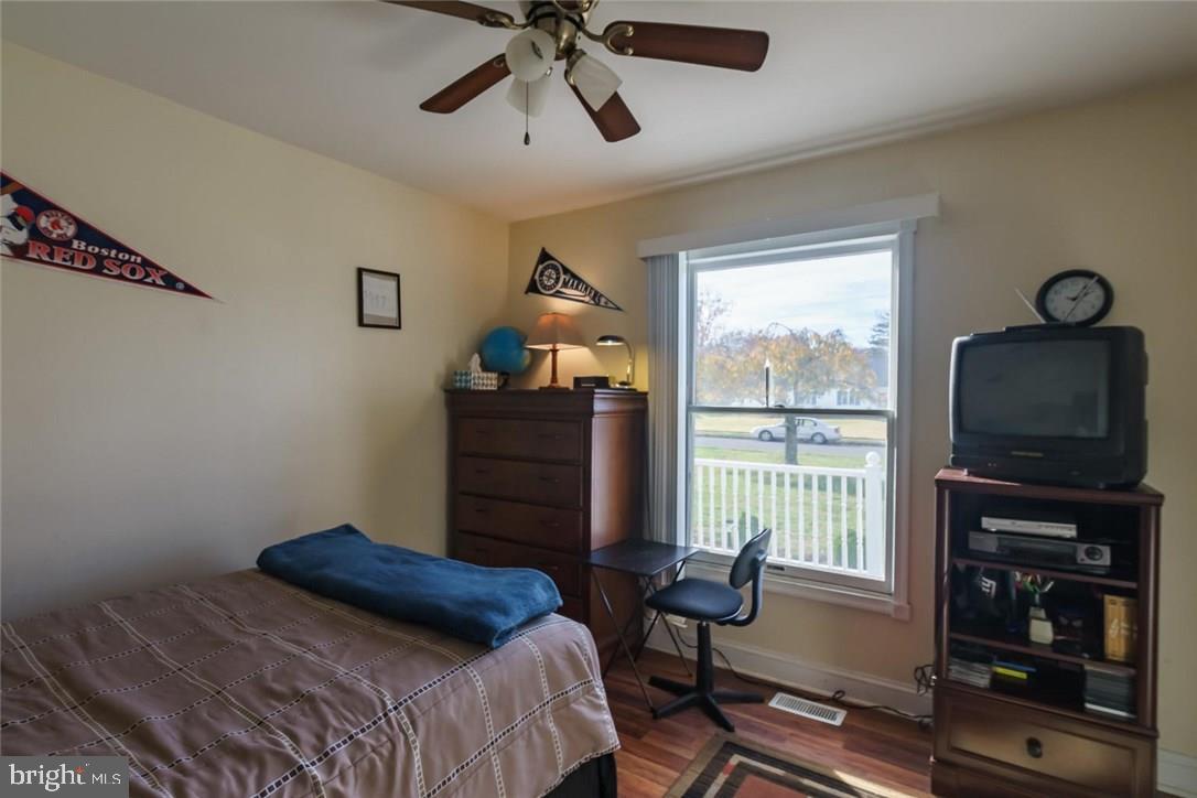 873 Devonshire Road Toms River, NJ 08753 - Photo 16 of 21