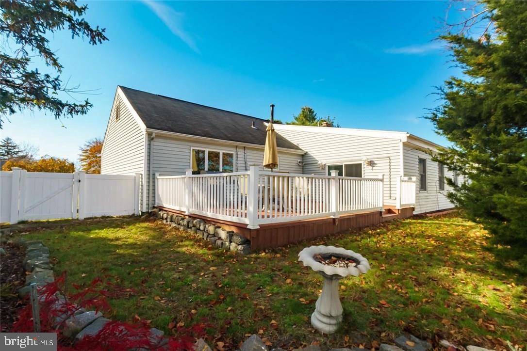 873 Devonshire Road Toms River, NJ 08753 - Photo 19 of 21