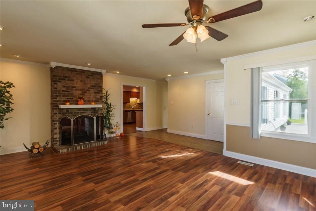 873 Devonshire Road Toms River, NJ 08753 - Photo 5 of 21