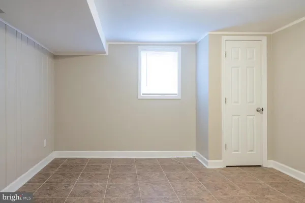 $3,495 | 3903 Fairview Drive, Fairfax, VA 22031