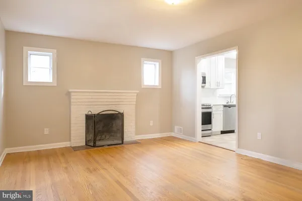 $3,495 | 3903 Fairview Drive, Fairfax, VA 22031