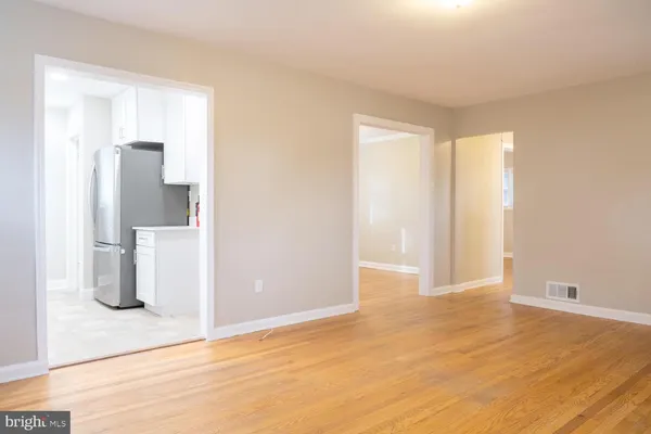 $3,495 | 3903 Fairview Drive, Fairfax, VA 22031