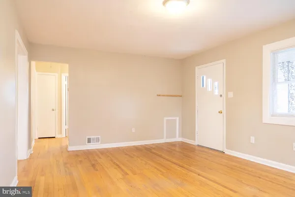 $3,495 | 3903 Fairview Drive, Fairfax, VA 22031