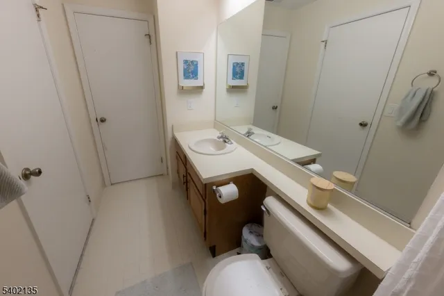 $375,000 | 36 Encampment Drive, Bedminster, NJ 07921