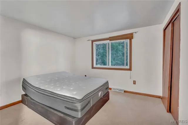 $285,000 | 13340 Ward Road, Holland, NY 14080