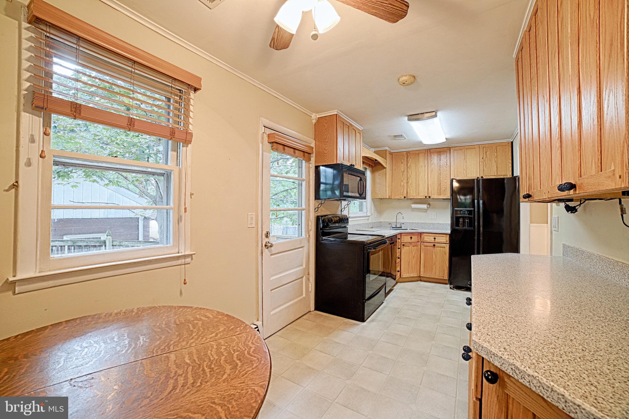 102 Boxwood Road Annapolis, MD 21403 - Photo 15 of 40 Kitchen