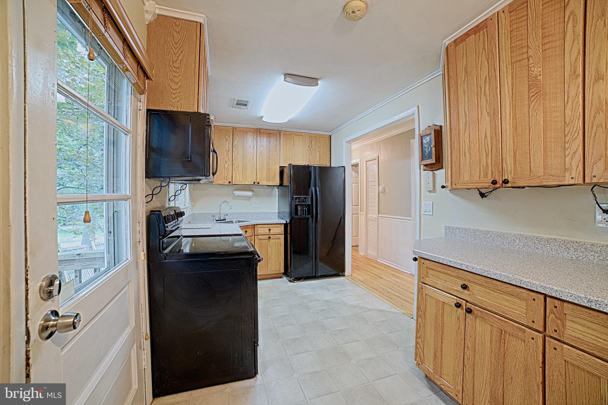 102 Boxwood Road Annapolis, MD 21403 - Photo 16 of 40 Kitchen