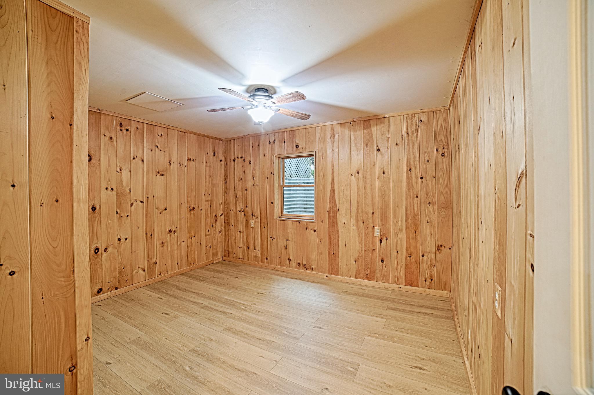 102 Boxwood Road Annapolis, MD 21403 - Photo 28 of 40 Bedroom 4