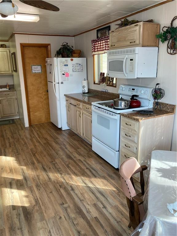390 Mountain Road Uniontown, PA 15401 - Photo 7 of 24 a kitchen with cabinets a sink and appliances