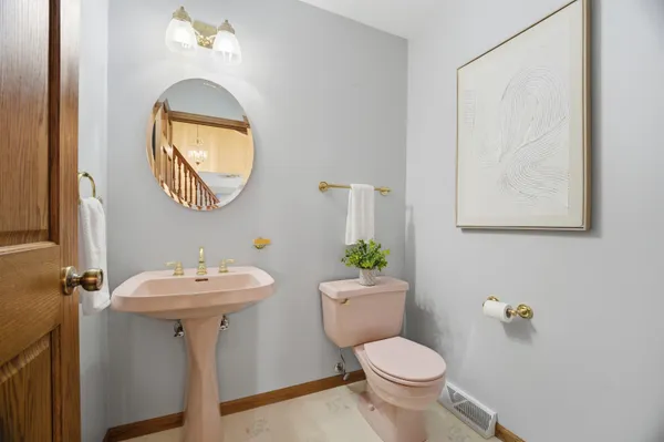 $550,000 | W10058 Woodhaven Lane, Hortonville, WI 54944