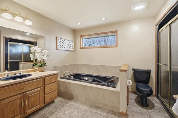 $550,000 | W10058 Woodhaven Lane, Hortonville, WI 54944