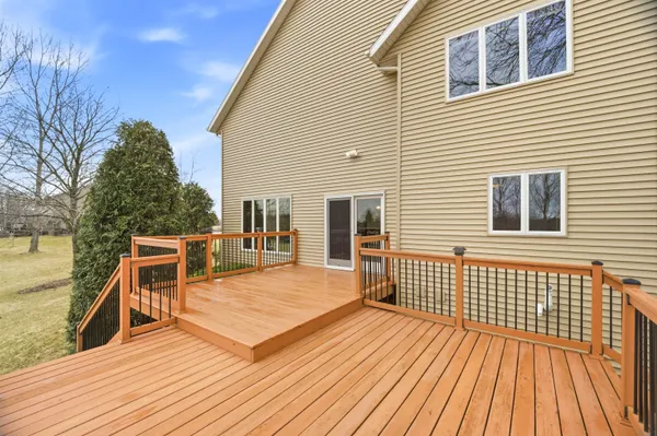 $550,000 | W10058 Woodhaven Lane, Hortonville, WI 54944