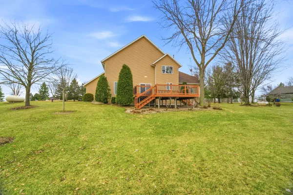 $550,000 | W10058 Woodhaven Lane, Hortonville, WI 54944
