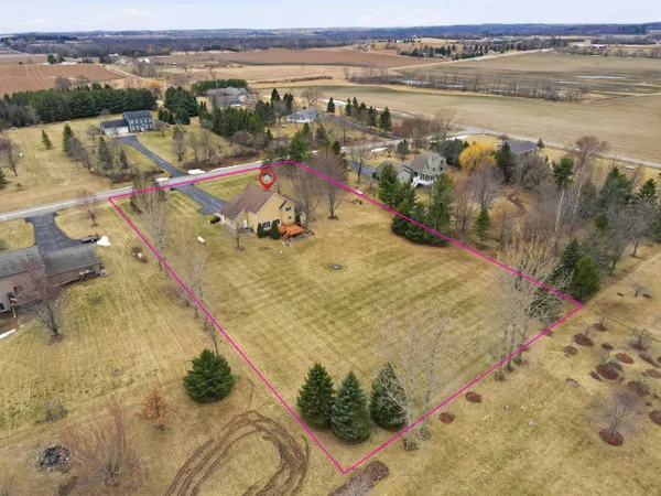 $550,000 | W10058 Woodhaven Lane, Hortonville, WI 54944