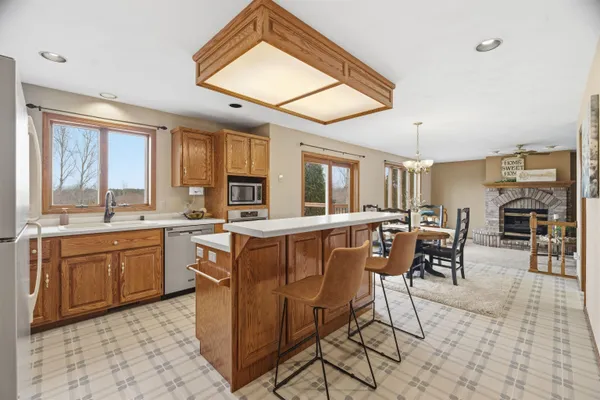 $550,000 | W10058 Woodhaven Lane, Hortonville, WI 54944