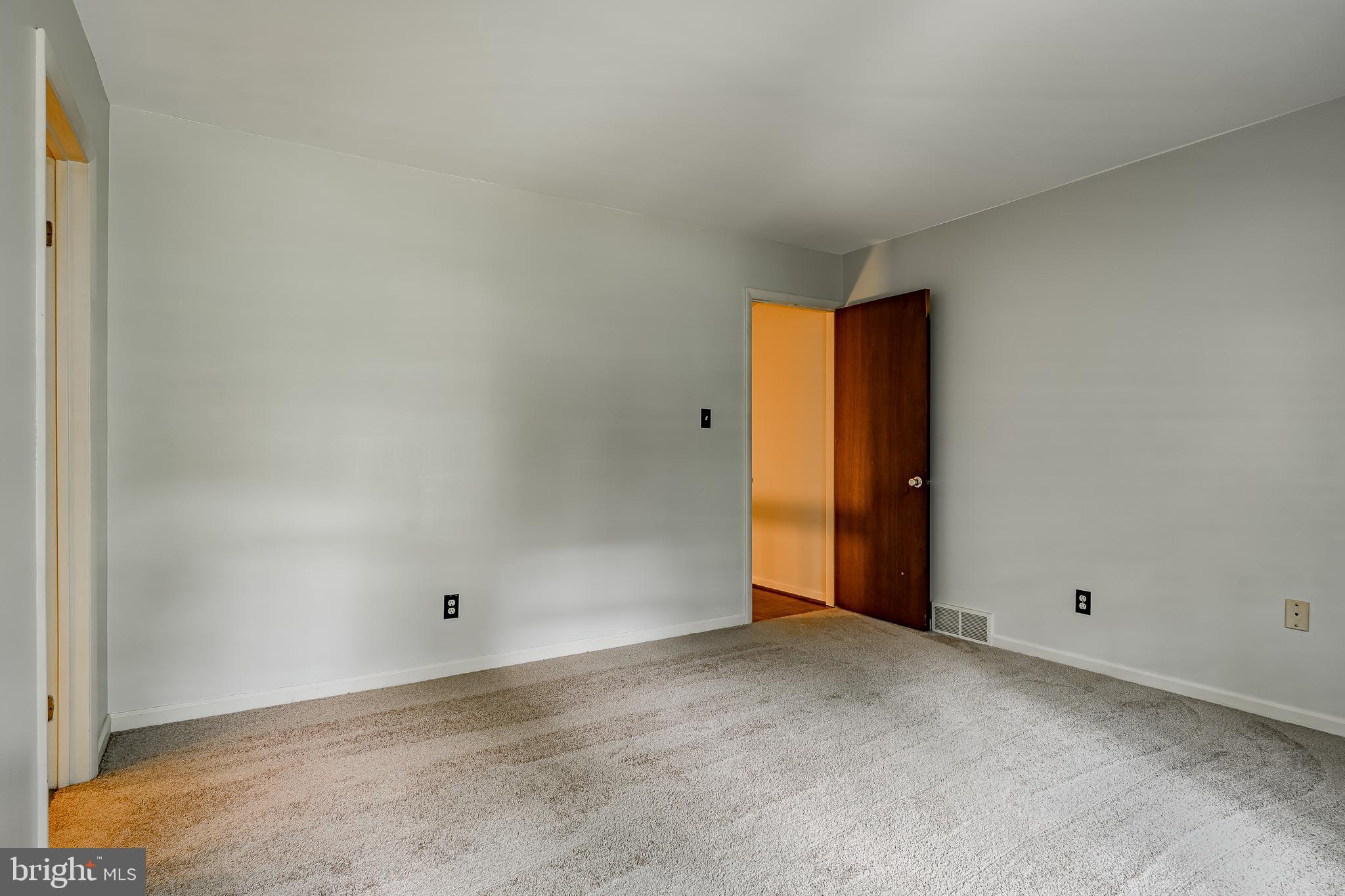 32 Pinehurst Court Reading, PA 19607 - Photo 11 of 23 Gallery Image 11