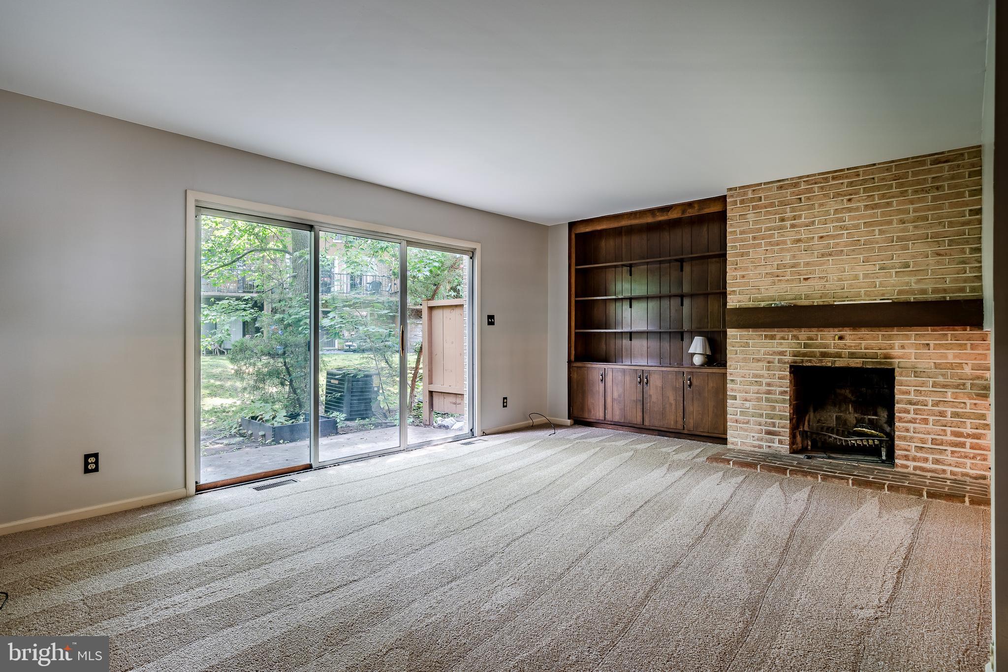 32 Pinehurst Court Reading, PA 19607 - Photo 4 of 23 Gallery Image 4