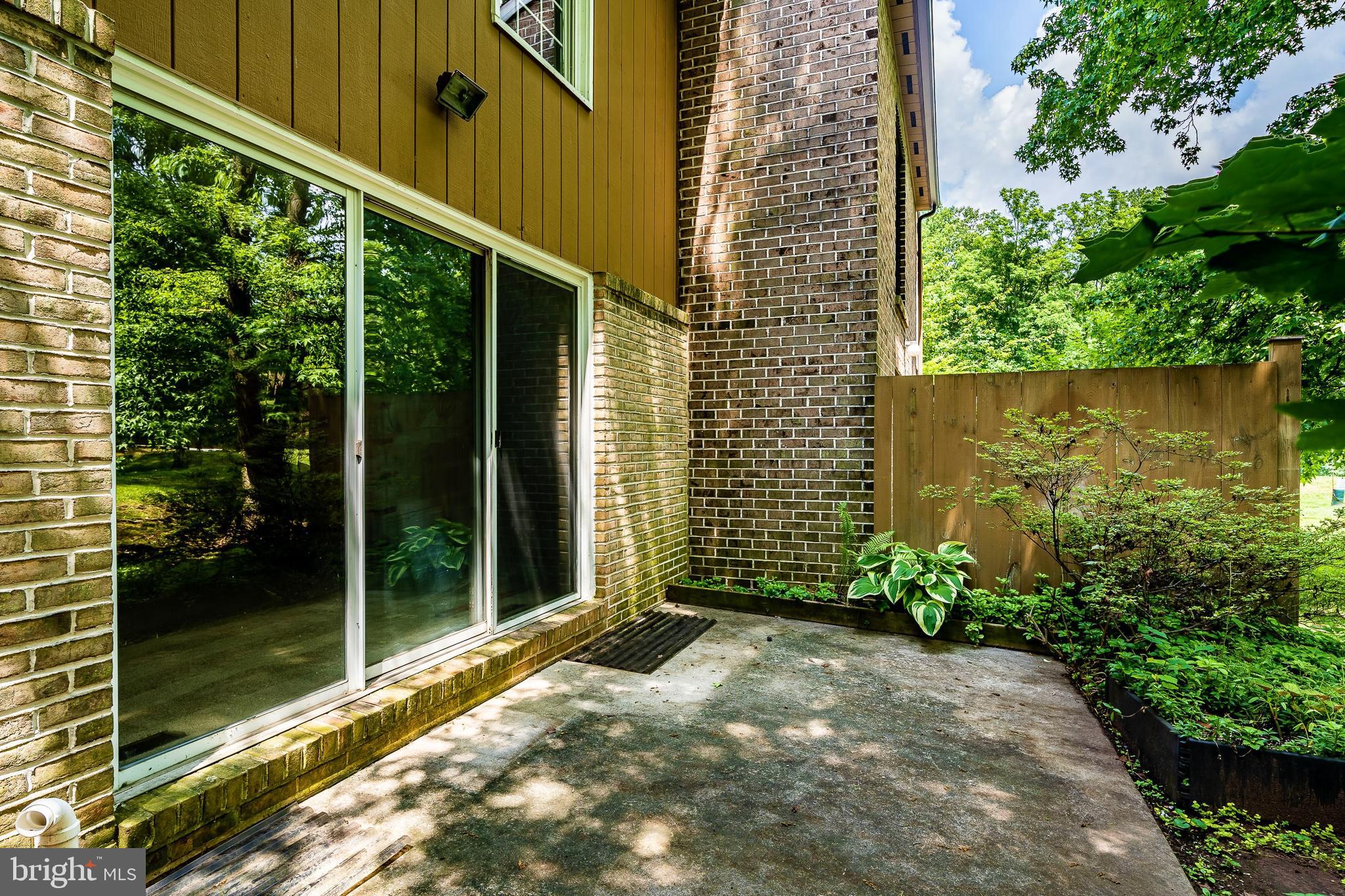 32 Pinehurst Court Reading, PA 19607 - Photo 5 of 23 Gallery Image 5