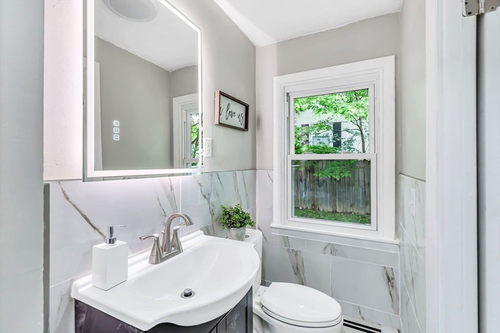 61 Cornwall Street Springfield, MA 01104 - Photo 23 of 34 Gallery Image 23