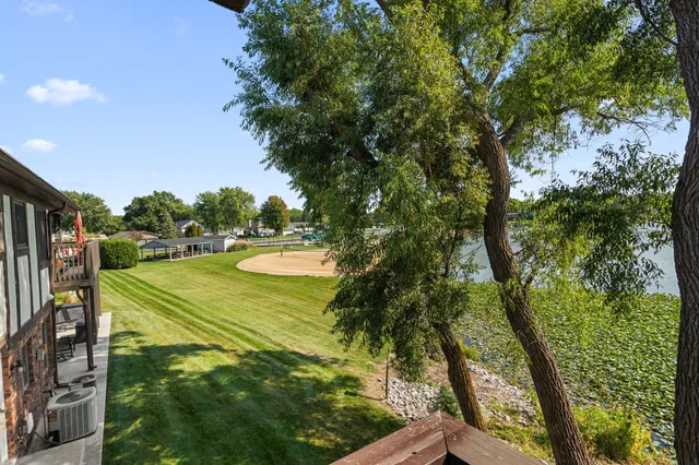 $279,900 | 5015 Spinnaker Lane, Unit C, Crown Point, IN 46307