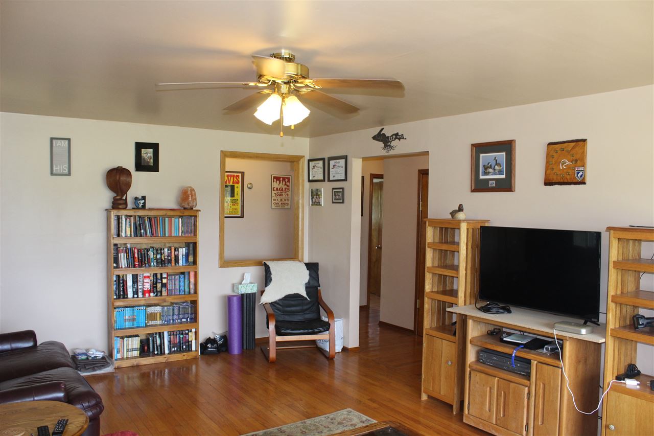 6616 East 34 Road Cadillac, MI 49601 - Photo 11 of 29 1850701-10.JPG