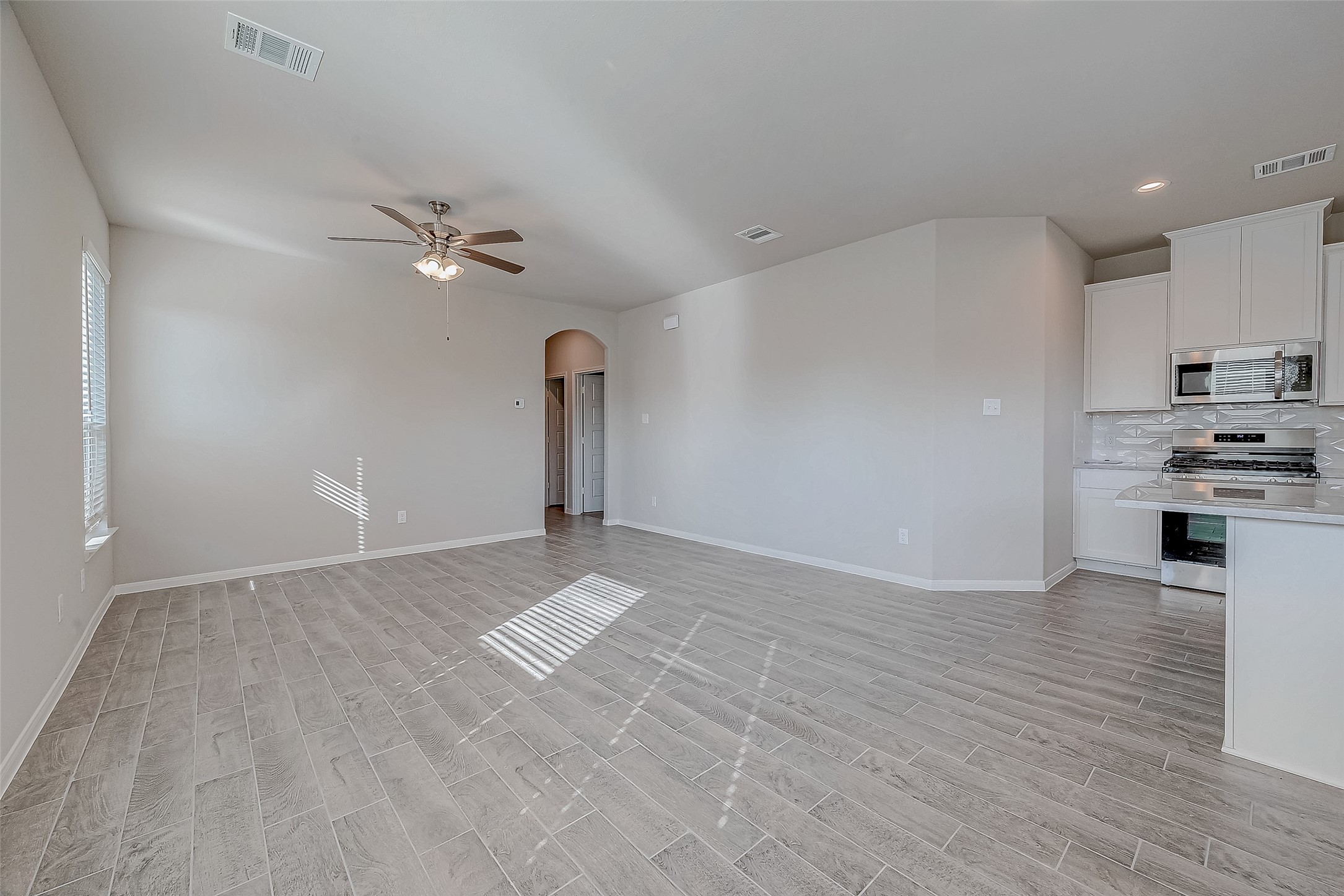 20903 Attalos Stoa Road Crosby, TX 77532 - Photo 8 of 32