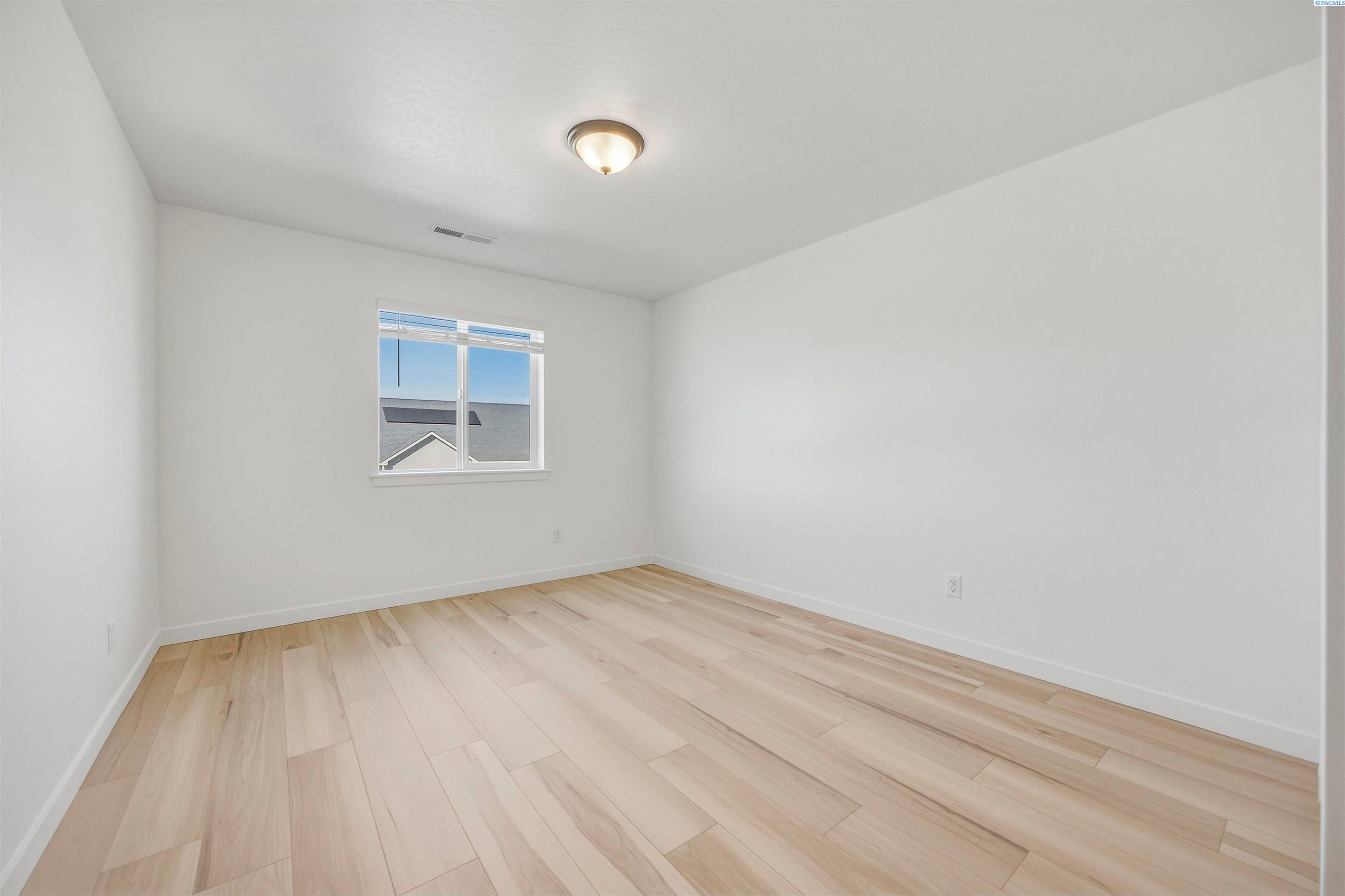 128 Scott Road Prosser, WA 99350 - Photo 14 of 38 Gallery Image 14
