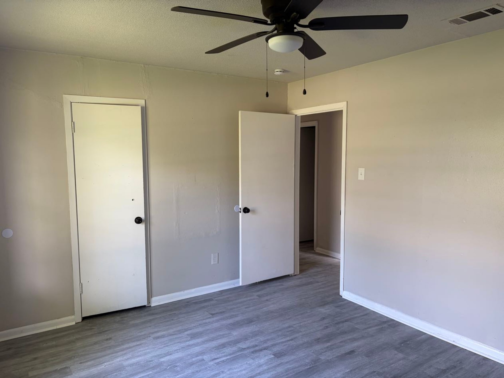 5890 Helbig Road Beaumont, TX 77708 - Photo 15 of 31 wooden floor in an empty room