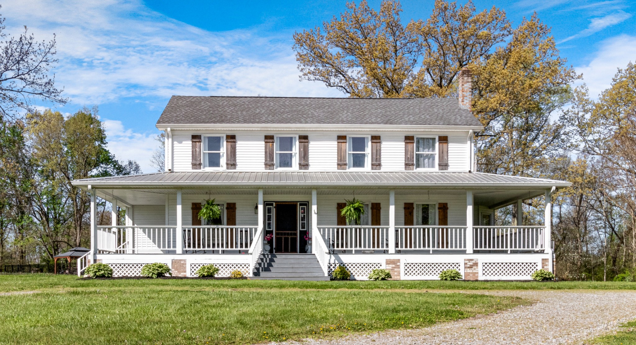 3860 Head Road Adams, TN 37010 - Photo 5 of 32 front view of a house with a yard
