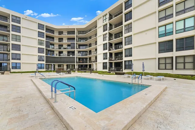 a view of a dry yard with wooden floor