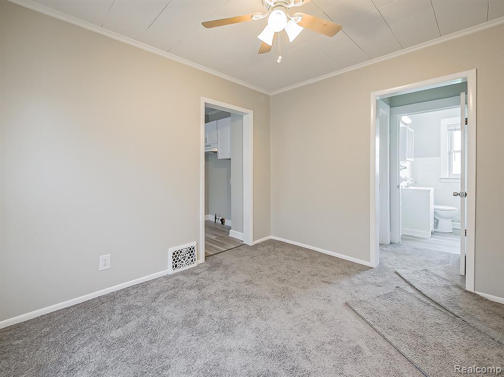 245 South Edith Street Pontiac, MI 48342 - Photo 16 of 30