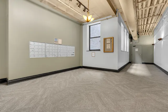 $369,900 | 1307 South Wabash Avenue, Unit 301, Chicago, IL 60605