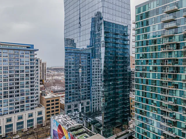 $369,900 | 1307 South Wabash Avenue, Unit 301, Chicago, IL 60605