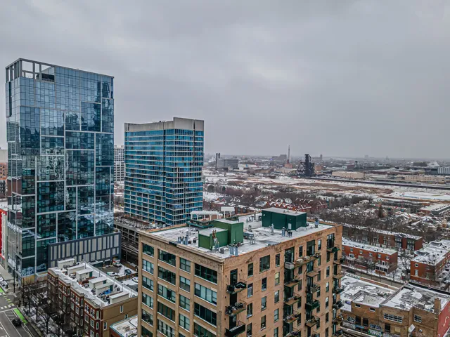 $369,900 | 1307 South Wabash Avenue, Unit 301, Chicago, IL 60605