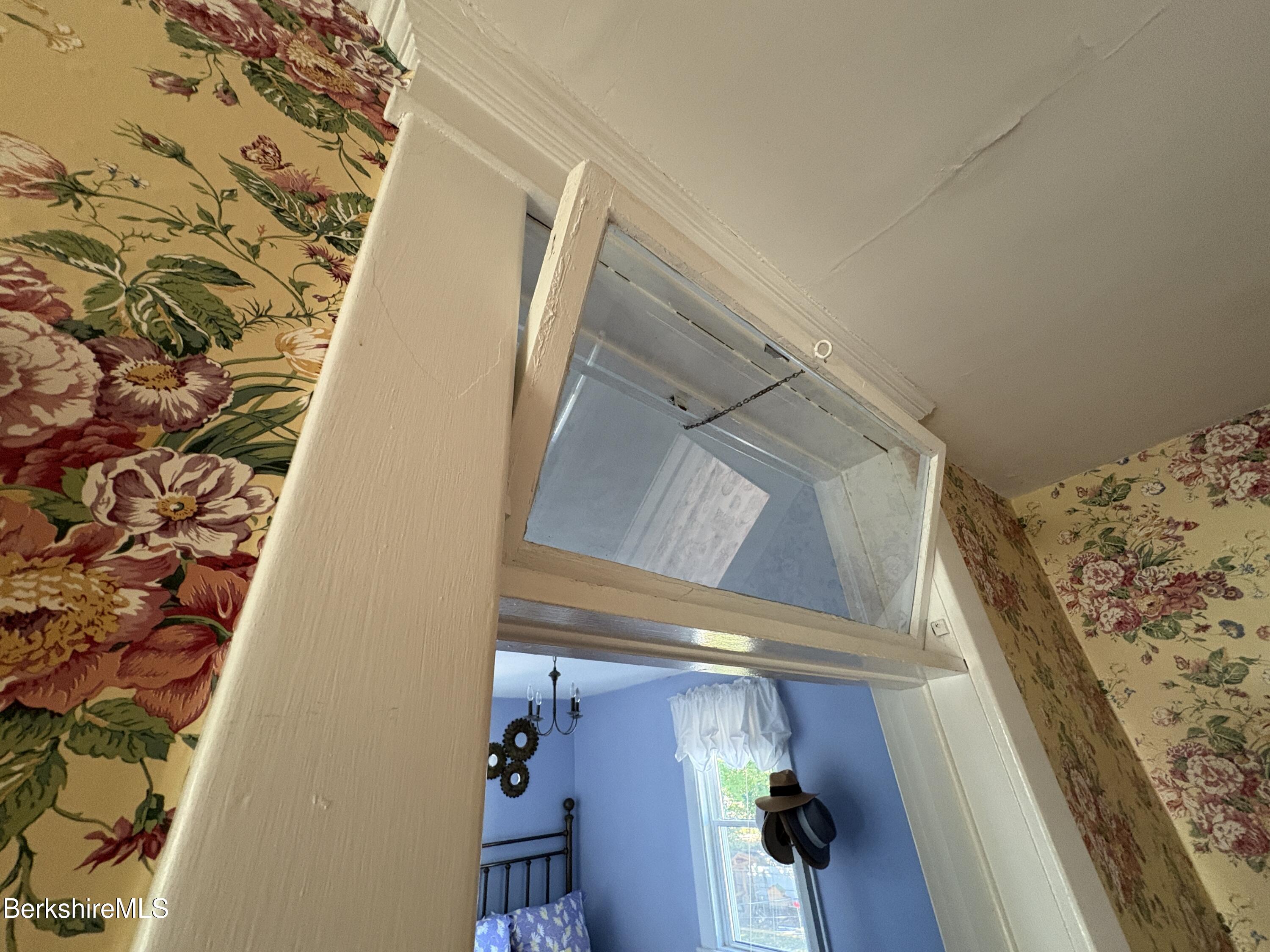 38 Northumberland Road Pittsfield, MA 01201 - Photo 38 of 42 Transom