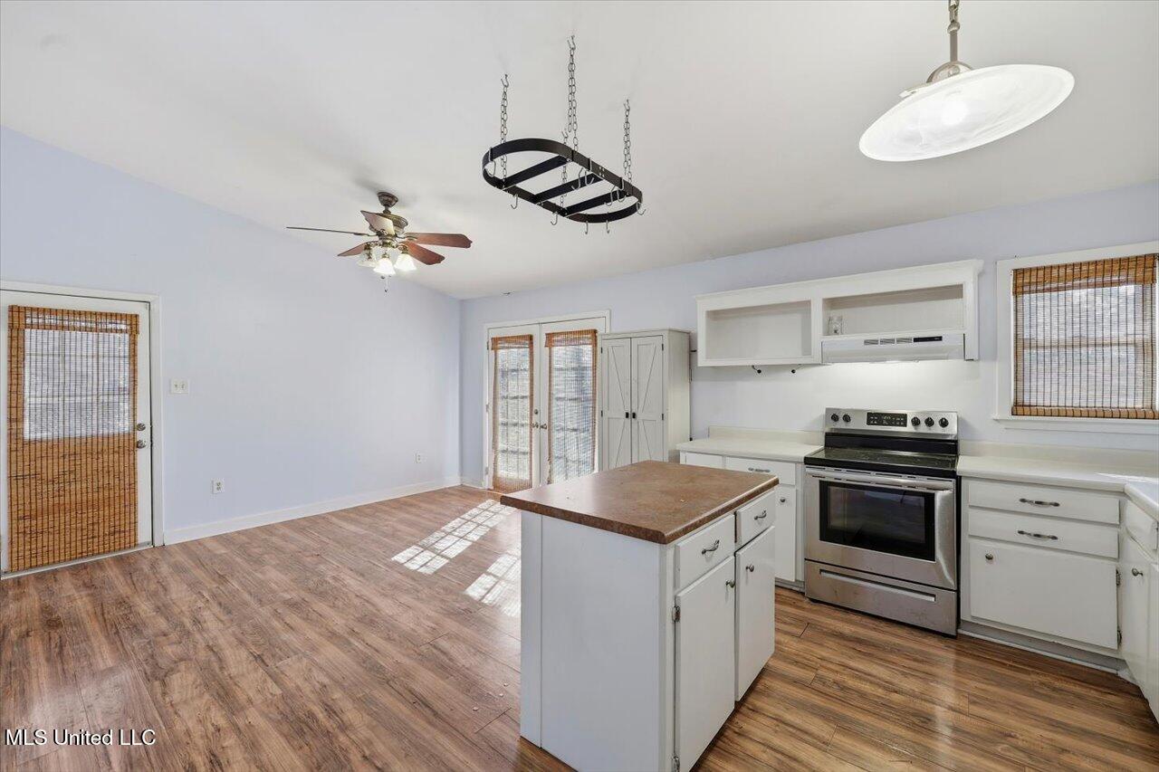 1206 Arlington Street Clinton, MS 39056 - Photo 11 of 27 11-1206 Arlington St _ Home Tours MS