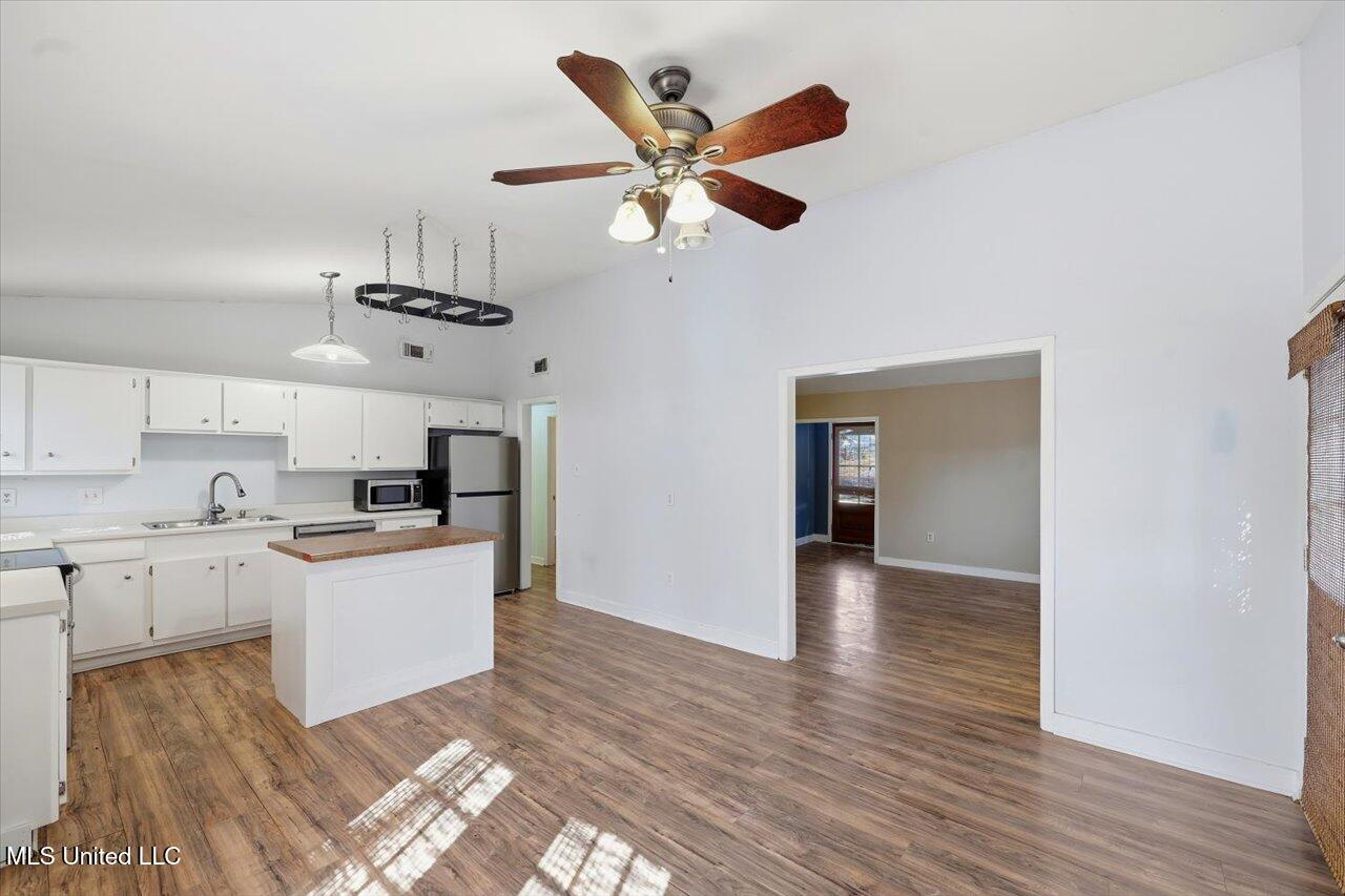 1206 Arlington Street Clinton, MS 39056 - Photo 13 of 27 13-1206 Arlington St _ Home Tours MS