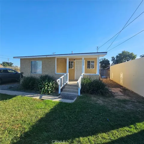$2,000 | 10830 Bellegrave Avenue, Jurupa Valley, CA 91752